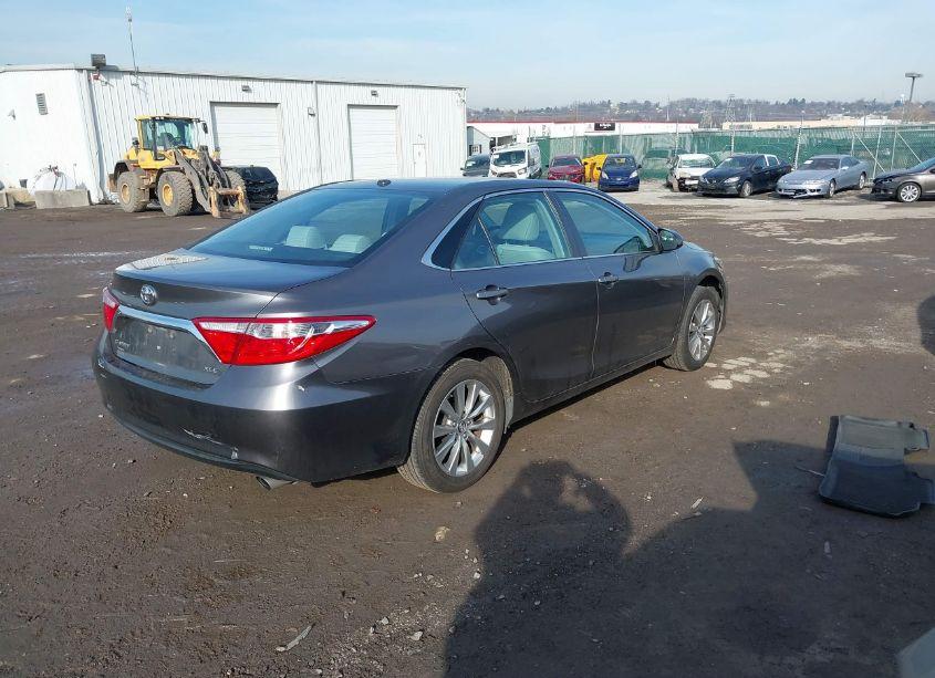 Photo 4 of 2017 Toyota Camry XLE (VIN 4T1BF1FK0HU320506)