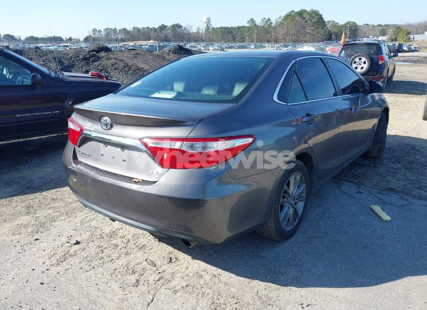 Photo 4 of 2017 Toyota Camry SE (VIN 4T1BF1FK0HU333353)