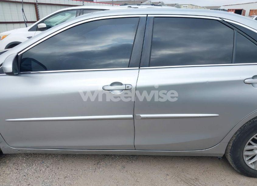 Photo 14 of 2017 Toyota Camry LE (VIN 4T1BF1FK0HU371293)