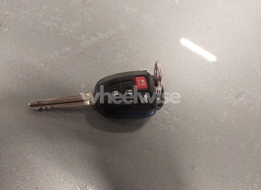 Photo 11 of 2017 Toyota Camry SE (VIN 4T1BF1FK0HU371732)