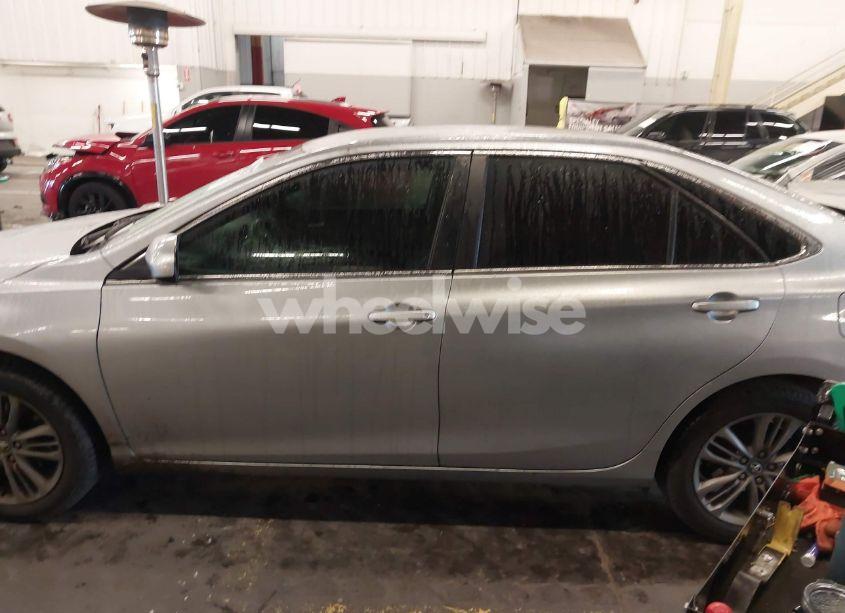 Photo 15 of 2017 Toyota Camry SE (VIN 4T1BF1FK0HU371732)