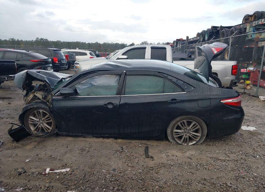 Photo 13 of 2017 Toyota Camry SE (VIN 4T1BF1FK0HU386442)