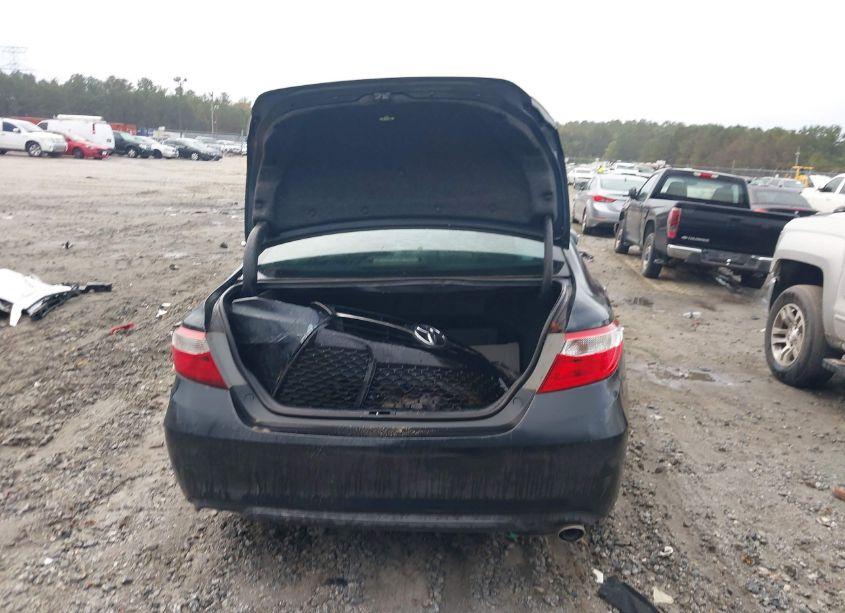 Photo 15 of 2017 Toyota Camry SE (VIN 4T1BF1FK0HU386442)