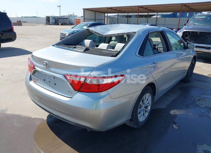 Photo 4 of 2017 Toyota Camry LE (VIN 4T1BF1FK0HU391480)