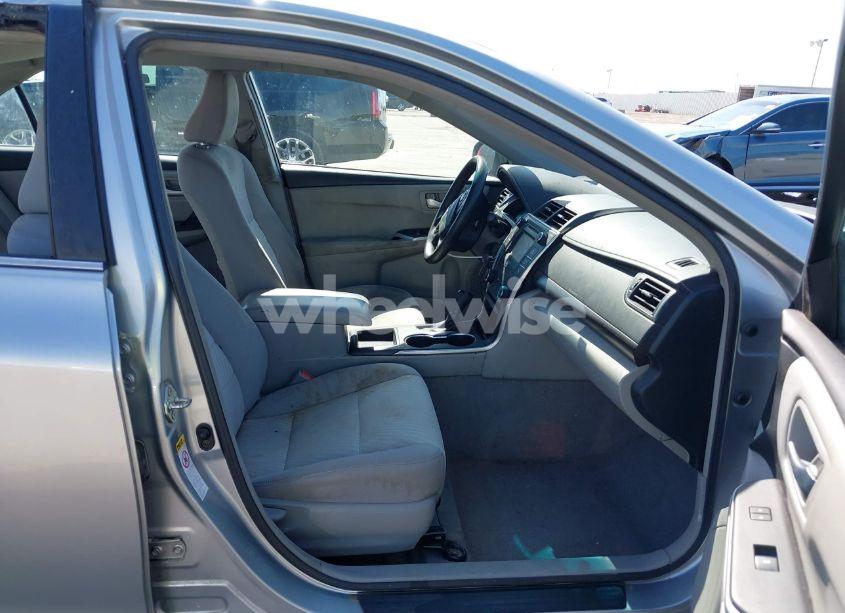 Photo 5 of 2017 Toyota Camry LE (VIN 4T1BF1FK0HU391480)