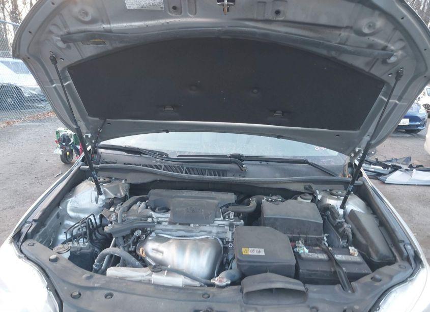 Photo 10 of 2017 Toyota Camry LE (VIN 4T1BF1FK0HU395688)