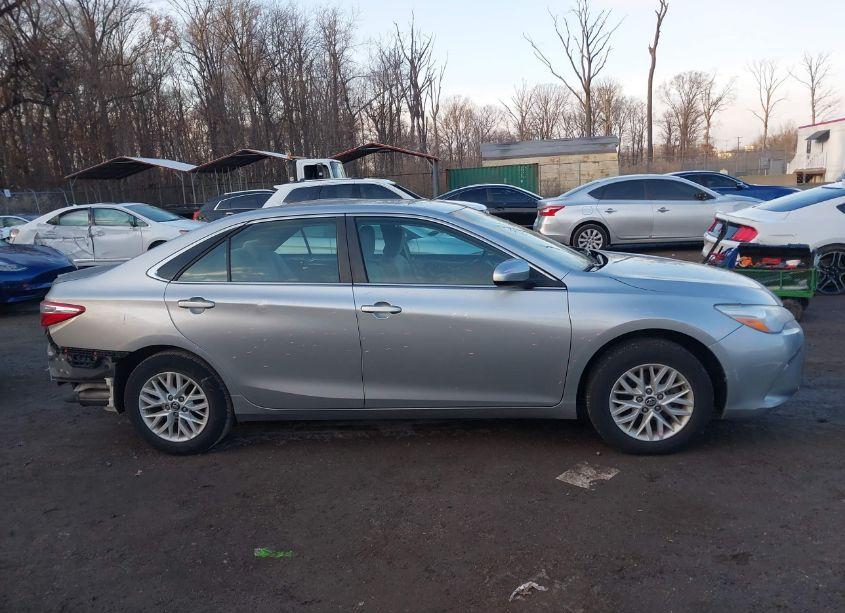 Photo 14 of 2017 Toyota Camry LE (VIN 4T1BF1FK0HU395688)