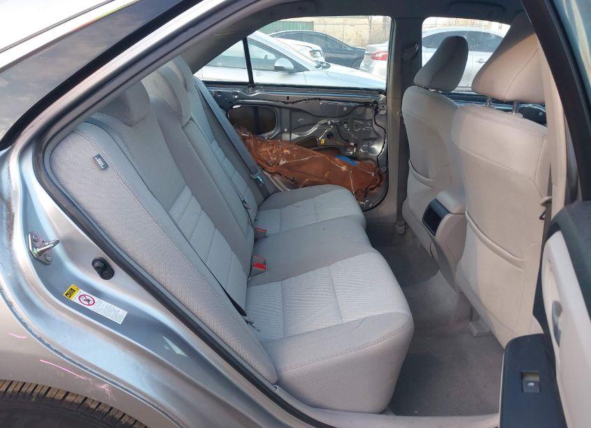 Photo 8 of 2017 Toyota Camry LE (VIN 4T1BF1FK0HU395688)