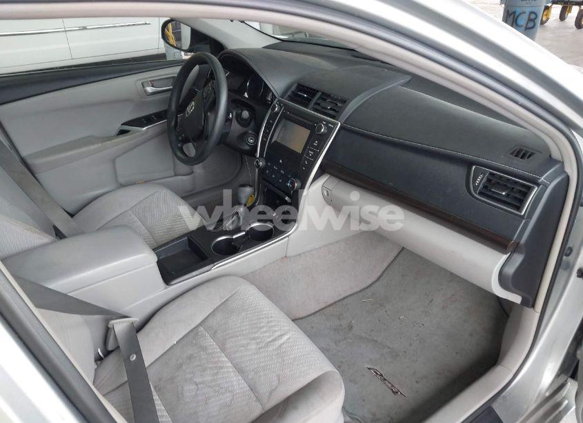 Photo 5 of 2017 Toyota Camry LE (VIN 4T1BF1FK0HU409699)