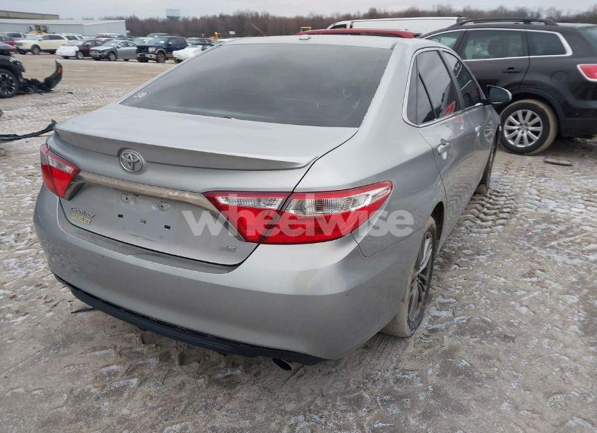 Photo 4 of 2017 Toyota Camry SE (VIN 4T1BF1FK0HU414868)