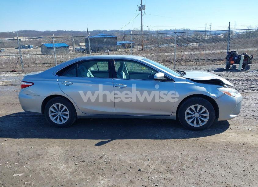 Photo 13 of 2017 Toyota Camry LE (VIN 4T1BF1FK0HU433145)