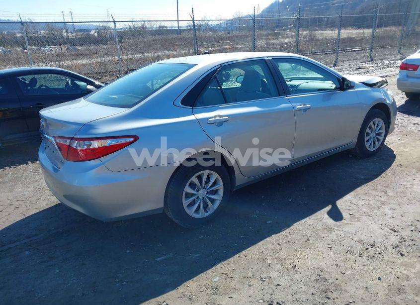 Photo 4 of 2017 Toyota Camry LE (VIN 4T1BF1FK0HU433145)