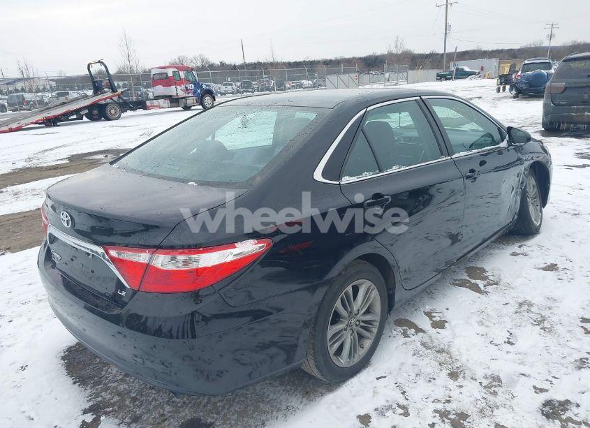 Photo 4 of 2017 Toyota Camry LE (VIN 4T1BF1FK0HU439429)