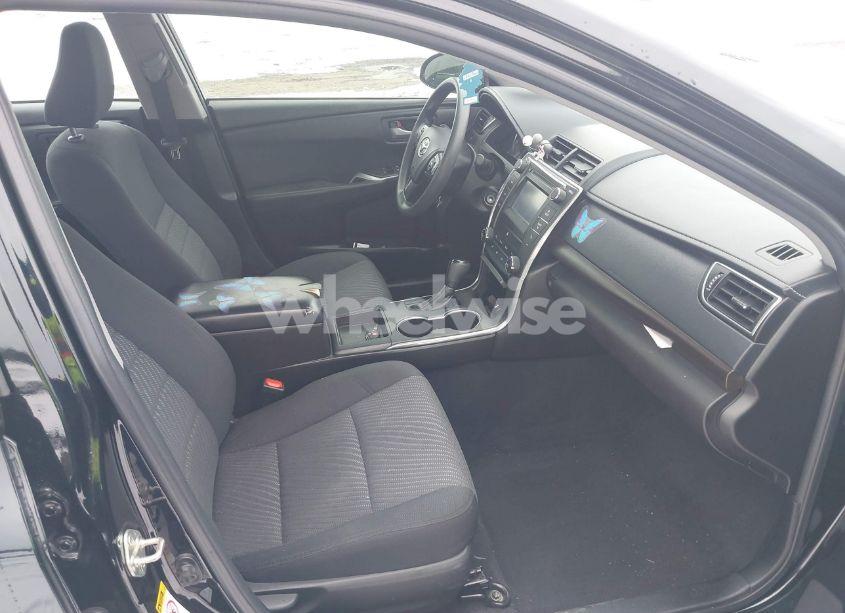 Photo 5 of 2017 Toyota Camry LE (VIN 4T1BF1FK0HU439429)