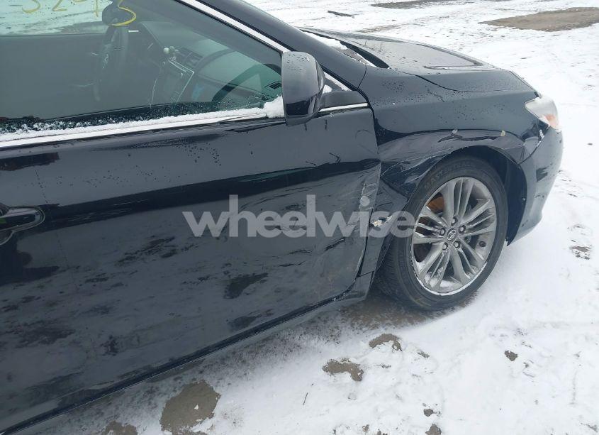 Photo 6 of 2017 Toyota Camry LE (VIN 4T1BF1FK0HU439429)