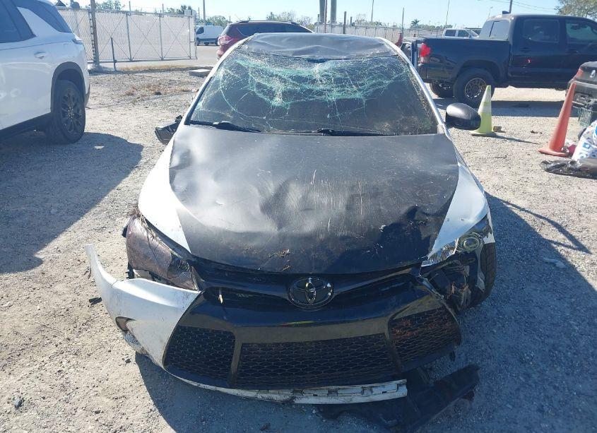 Photo 11 of 2017 Toyota Camry SE (VIN 4T1BF1FK0HU440399)