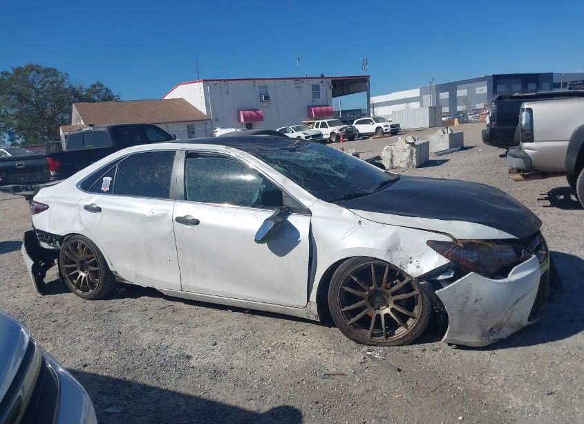 Photo 12 of 2017 Toyota Camry SE (VIN 4T1BF1FK0HU440399)