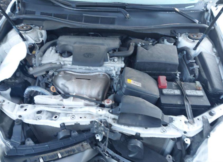 Photo 10 of 2017 Toyota Camry LE (VIN 4T1BF1FK0HU443769)