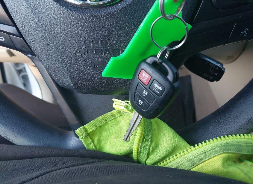 Photo 11 of 2017 Toyota Camry LE (VIN 4T1BF1FK0HU443769)