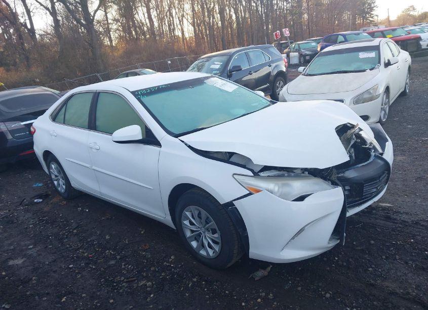 Photo 13 of 2017 Toyota Camry LE (VIN 4T1BF1FK0HU443769)