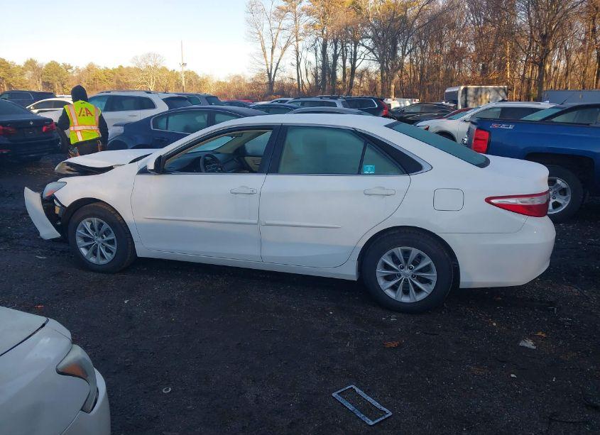 Photo 14 of 2017 Toyota Camry LE (VIN 4T1BF1FK0HU443769)