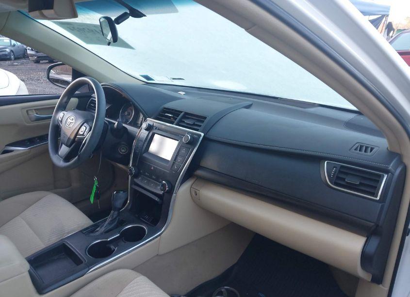 Photo 5 of 2017 Toyota Camry LE (VIN 4T1BF1FK0HU443769)