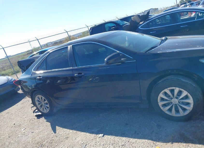 Photo 13 of 2017 Toyota Camry LE (VIN 4T1BF1FK0HU454870)