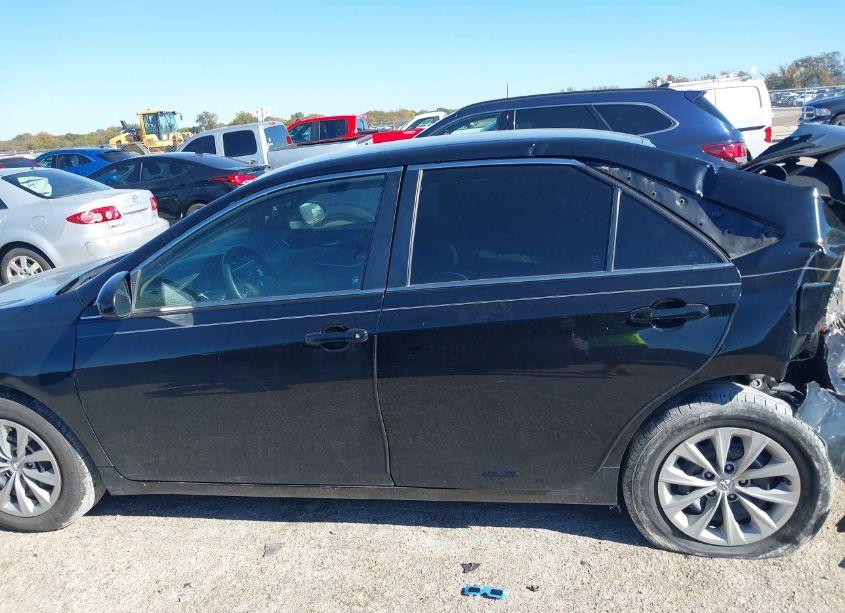 Photo 14 of 2017 Toyota Camry LE (VIN 4T1BF1FK0HU454870)