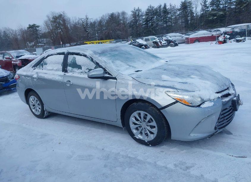 Photo 13 of 2017 Toyota Camry LE (VIN 4T1BF1FK0HU651375)