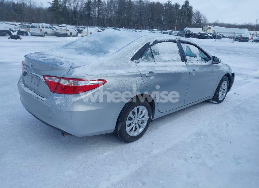 Photo 4 of 2017 Toyota Camry LE (VIN 4T1BF1FK0HU651375)