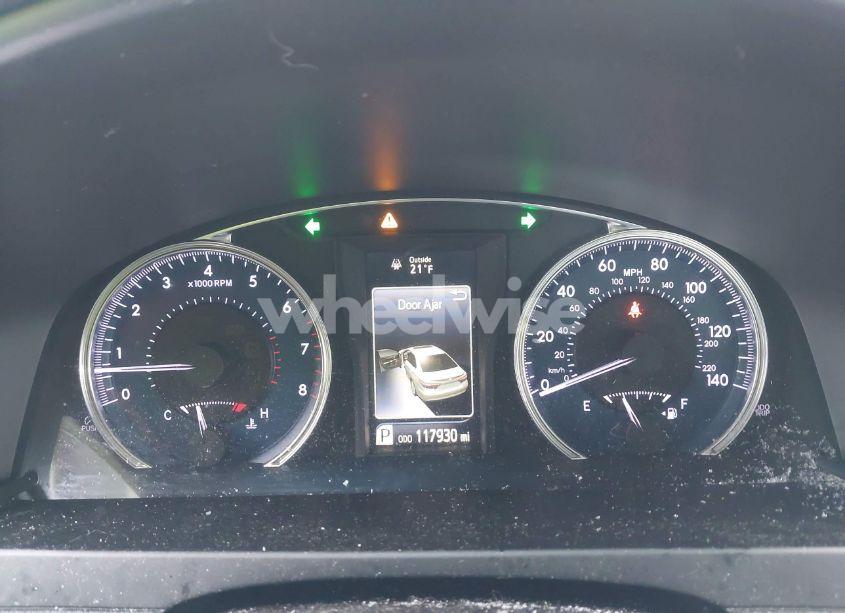 Photo 7 of 2017 Toyota Camry LE (VIN 4T1BF1FK0HU651375)