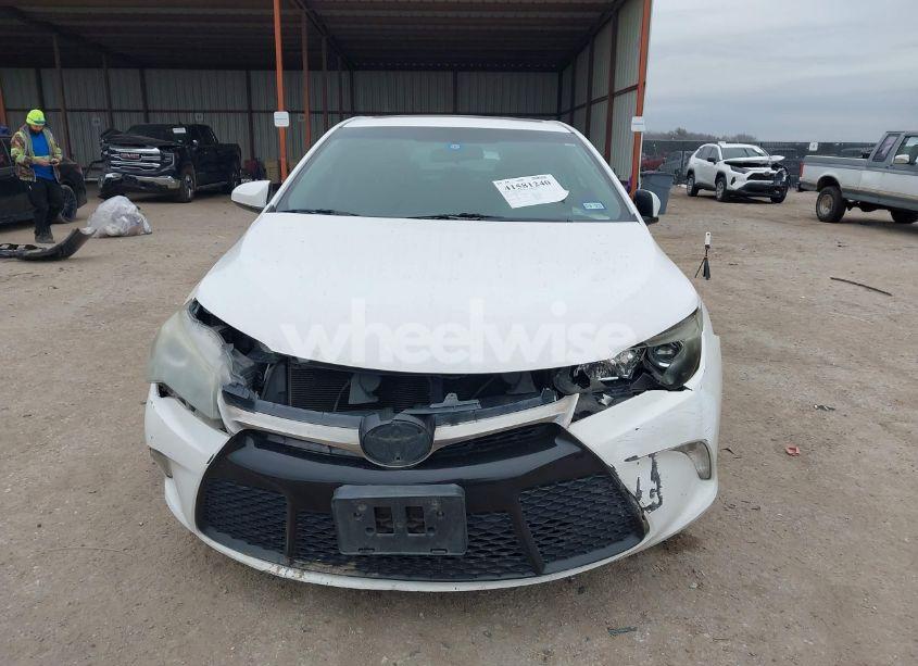 Photo 12 of 2017 Toyota Camry SE (VIN 4T1BF1FK0HU667690)