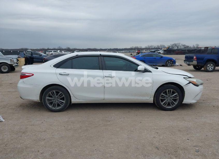 Photo 13 of 2017 Toyota Camry SE (VIN 4T1BF1FK0HU667690)