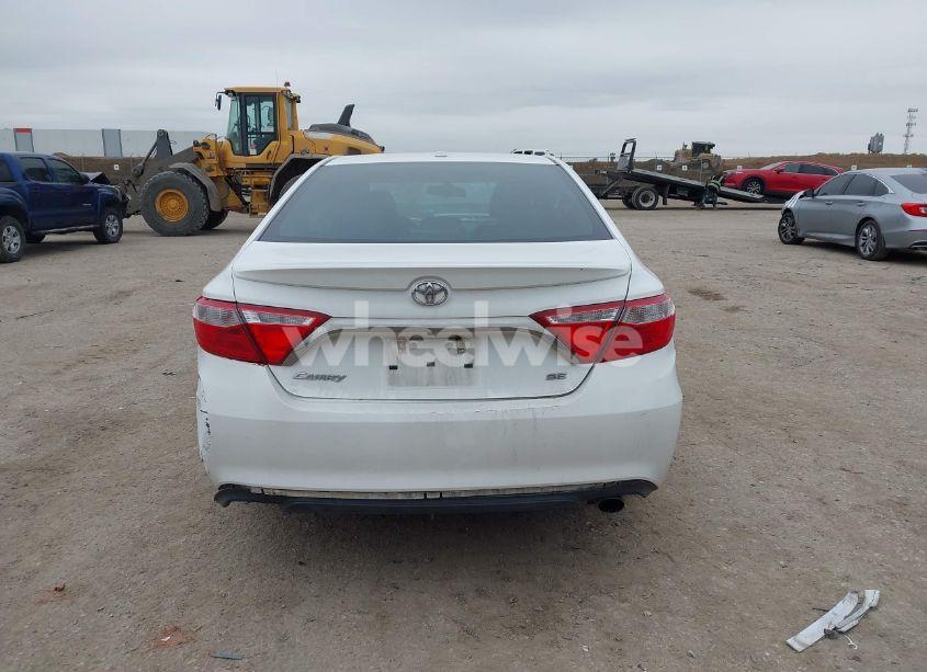 Photo 16 of 2017 Toyota Camry SE (VIN 4T1BF1FK0HU667690)