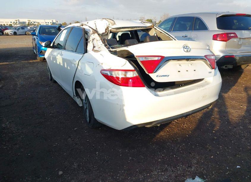 Photo 3 of 2017 Toyota Camry SE (VIN 4T1BF1FK0HU690533)