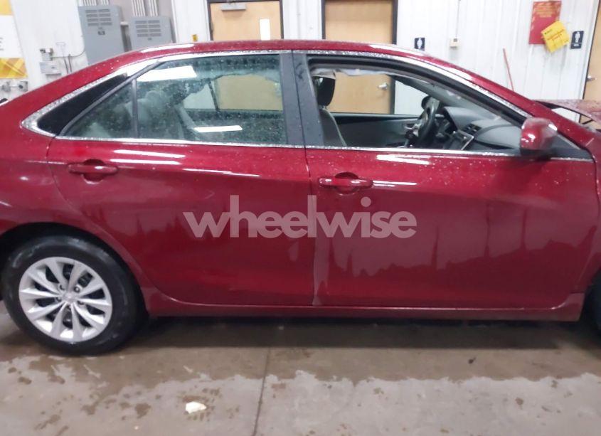 Photo 13 of 2017 Toyota Camry LE (VIN 4T1BF1FK0HU692900)