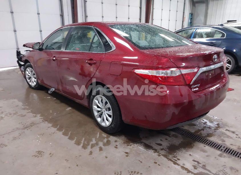 Photo 3 of 2017 Toyota Camry LE (VIN 4T1BF1FK0HU692900)
