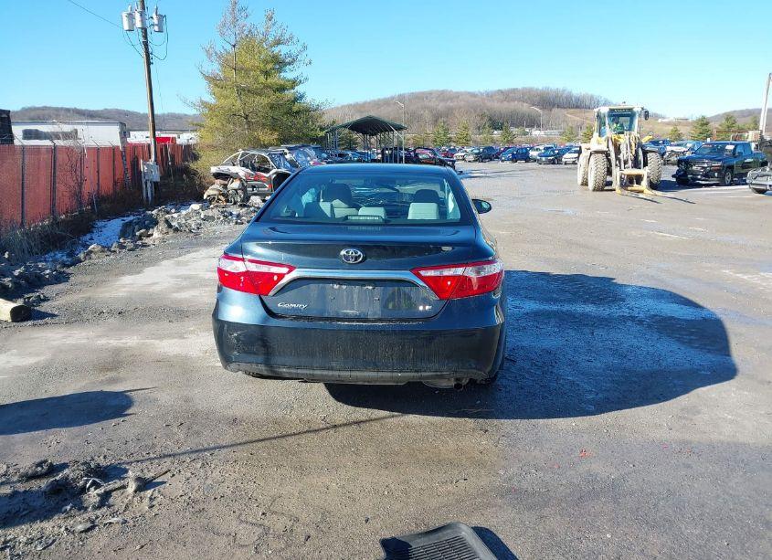 Photo 17 of 2017 Toyota Camry LE (VIN 4T1BF1FK0HU693478)