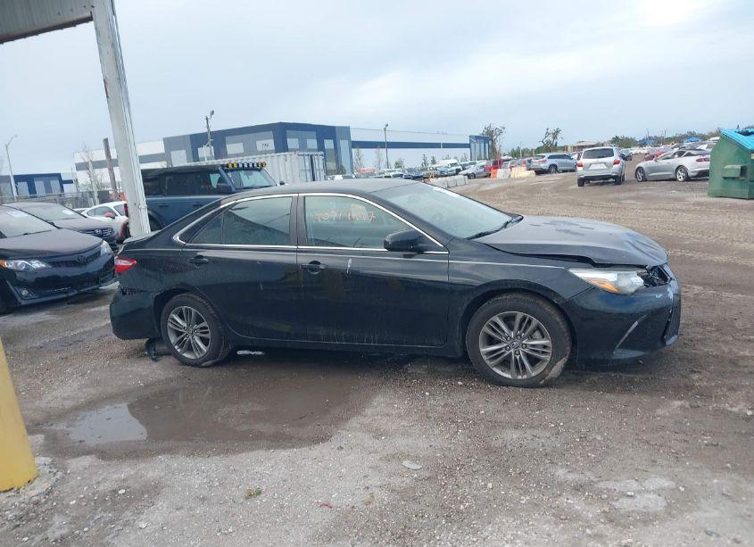 Photo 13 of 2017 Toyota Camry SE (VIN 4T1BF1FK0HU702583)