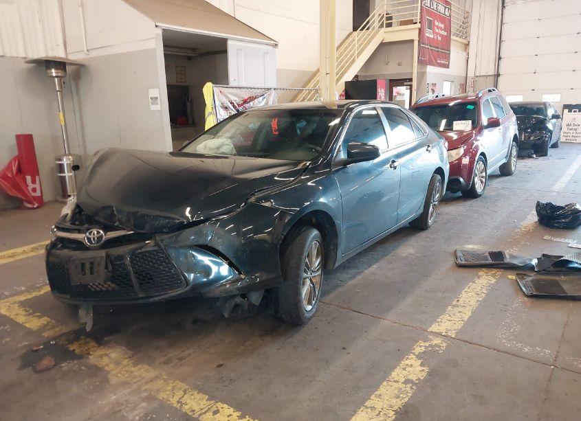 Photo 2 of 2017 Toyota Camry SE (VIN 4T1BF1FK0HU727418)