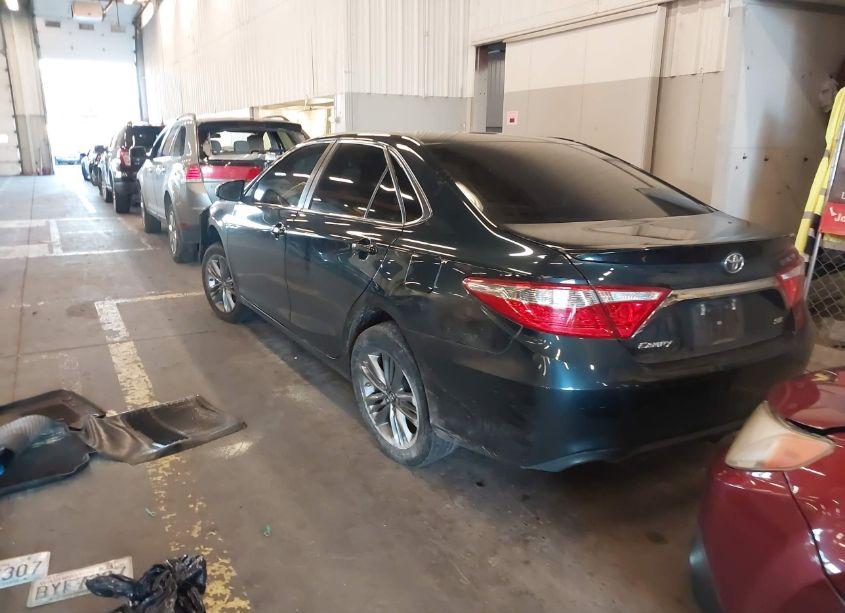 Photo 3 of 2017 Toyota Camry SE (VIN 4T1BF1FK0HU727418)