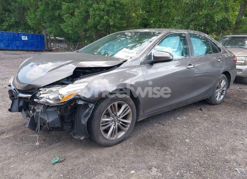 Photo 2 of 2017 Toyota Camry SE (VIN 4T1BF1FK0HU769281)