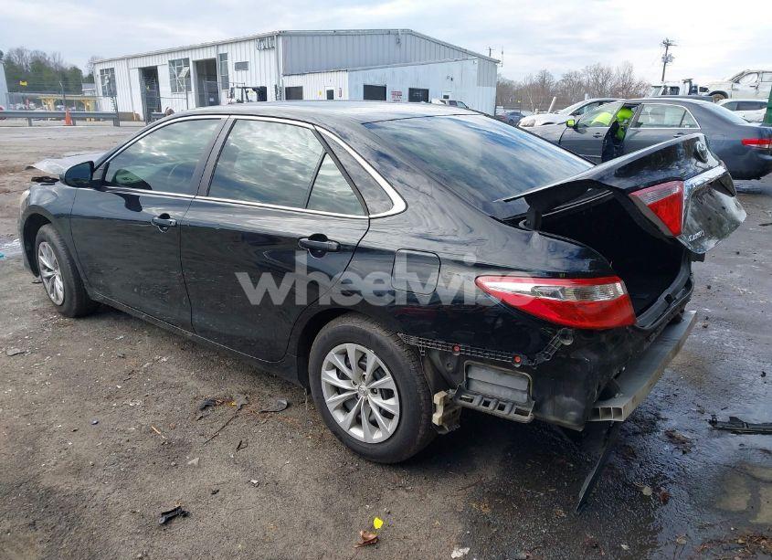 Photo 3 of 2017 Toyota Camry LE/XLE/SE/XSE (VIN 4T1BF1FK0HU779843)