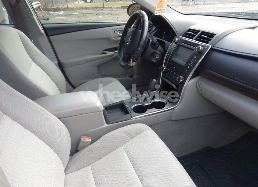 Photo 5 of 2017 Toyota Camry LE/XLE/SE/XSE (VIN 4T1BF1FK0HU779843)