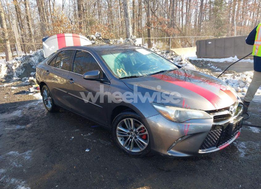 2017 Toyota Camry SE (VIN 4T1BF1FK0HU783178) main photo