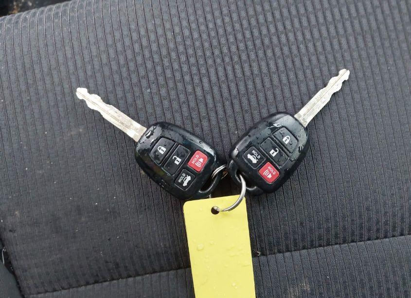 Photo 11 of 2017 Toyota Camry SE (VIN 4T1BF1FK0HU784881)