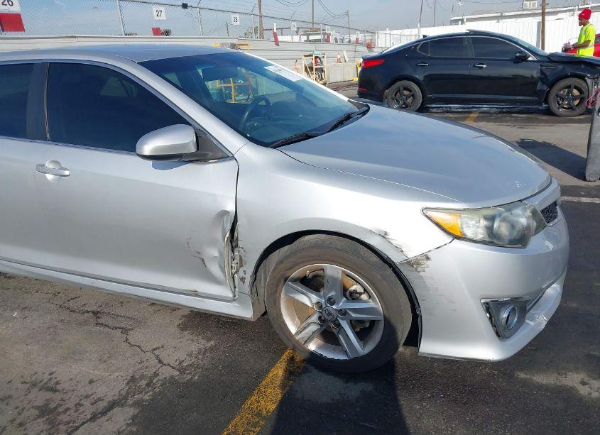 Photo 6 of 2012 Toyota Camry SE (VIN 4T1BF1FK1CU012821)