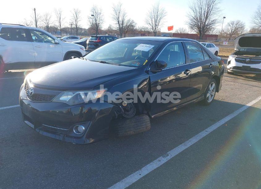 Photo 2 of 2012 Toyota Camry SE (VIN 4T1BF1FK1CU015699)