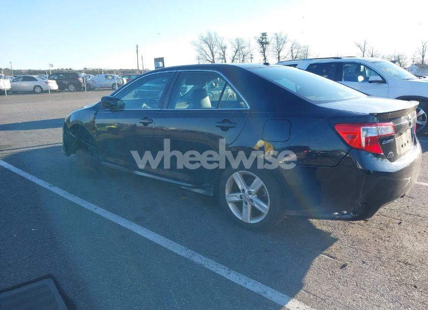 Photo 3 of 2012 Toyota Camry SE (VIN 4T1BF1FK1CU015699)