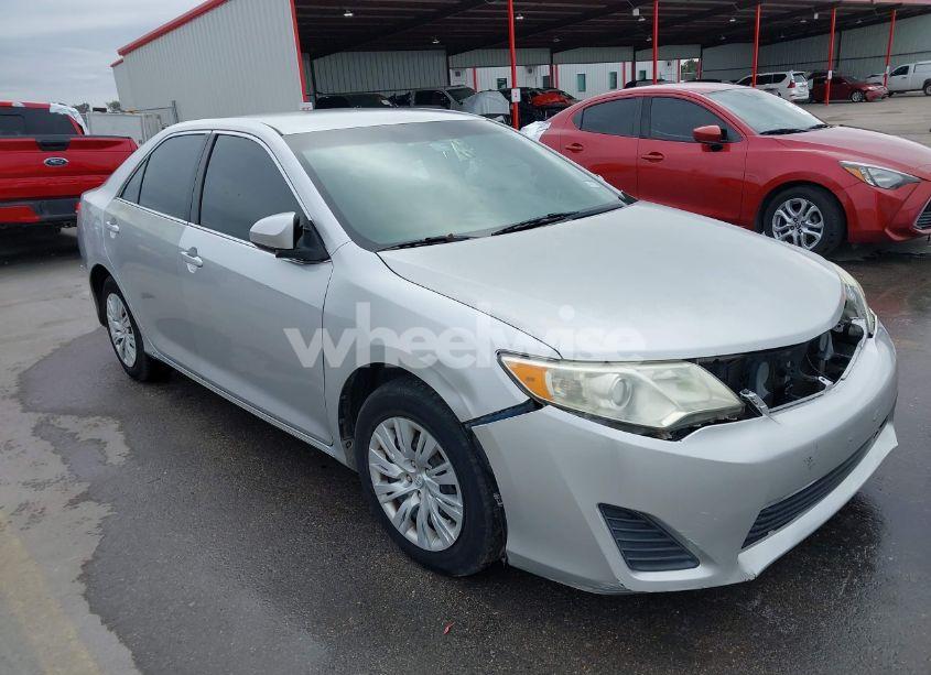 2012 Toyota Camry LE (VIN 4T1BF1FK1CU025519) main photo